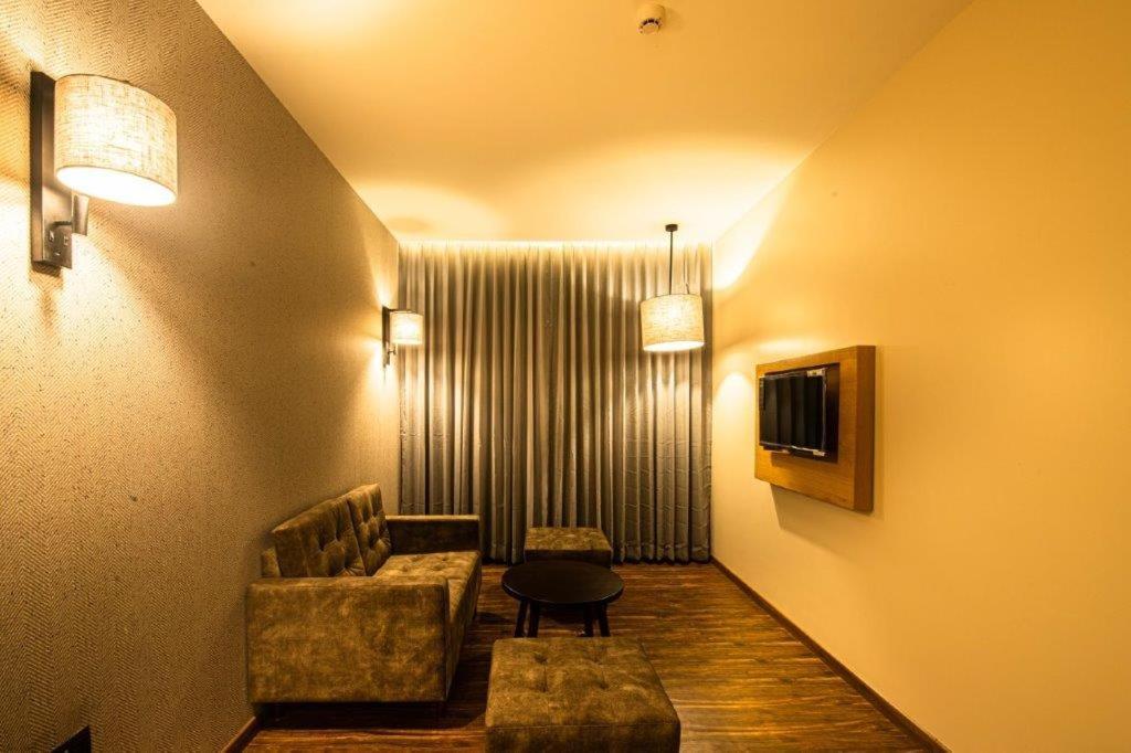 The Vern At Blvd Nashik Zewnętrze zdjęcie
